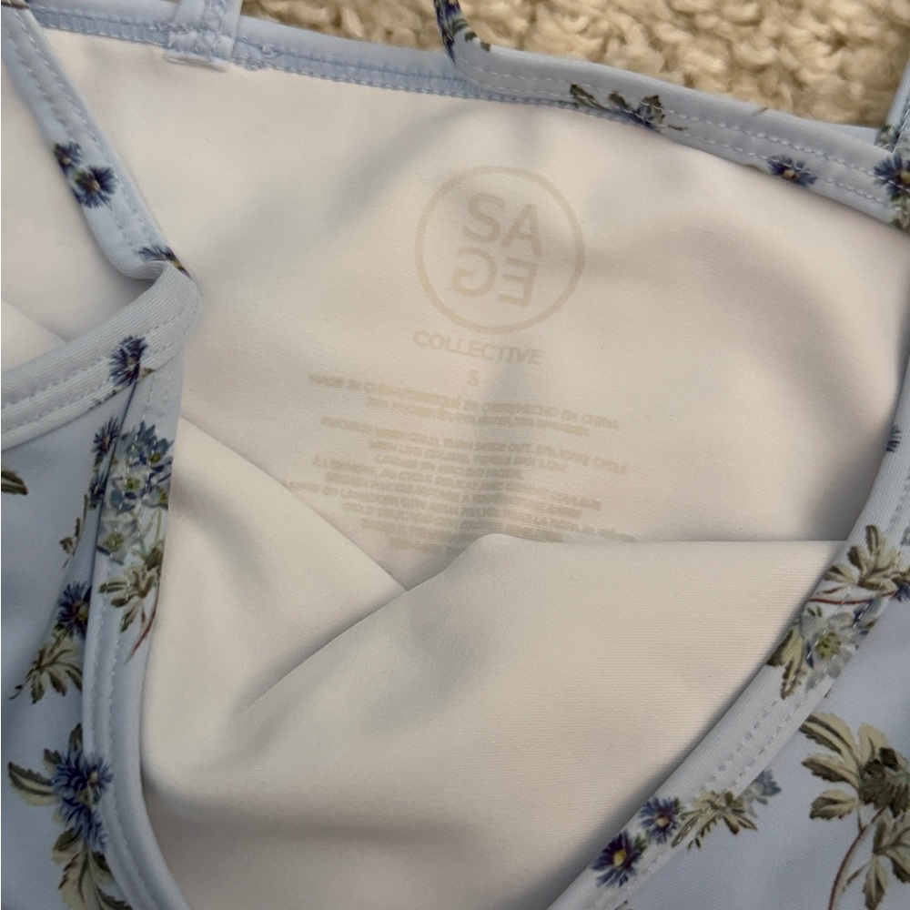 Floral Blue Workout Set - Picture 3 of 3